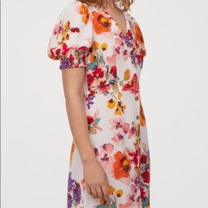 H&M Floral Puff Sleeve V-Neck Dress